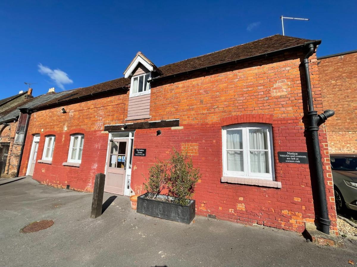 The Star And Garter Hotel Andover Exterior photo