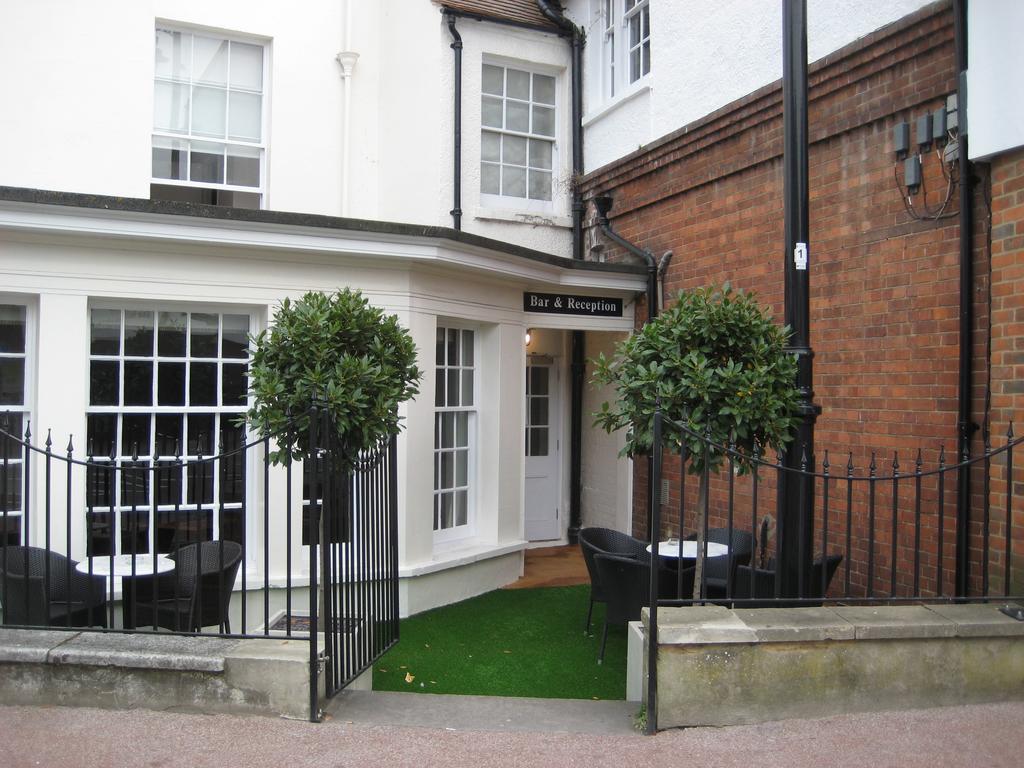 The Star And Garter Hotel Andover Exterior photo